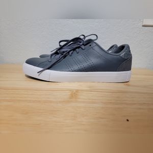 NWOT Neo Adidias Sneakers